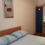 With A Parking Space - 13912 Makarska